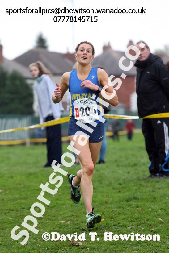 Senior womens Northern Cross Country Relays. Photo: David T. Hewitson/Sports for All Pics